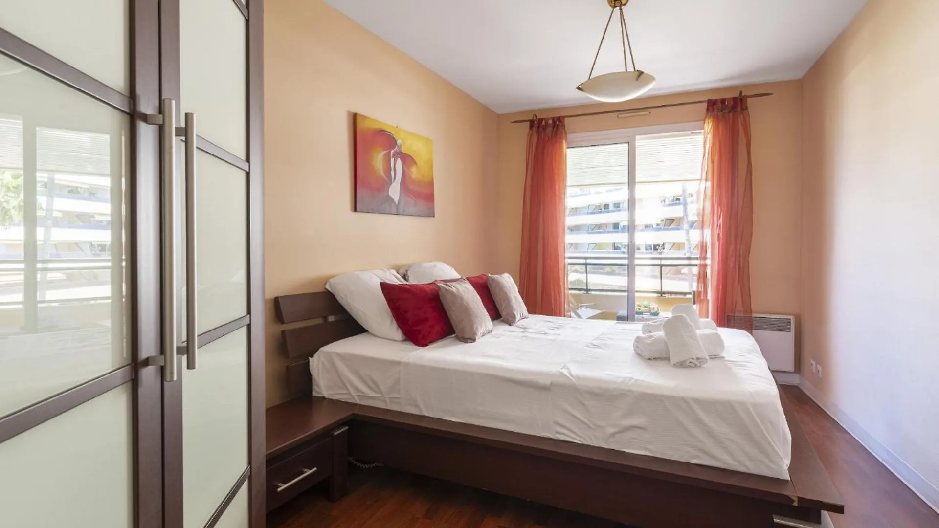 Suite Haiti Fshh Saint-Laurent-du-Var 0*,  France